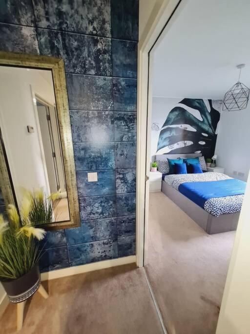 Stylish 2 Bedroom Apartment / Free Gated Parking Glasgow Buitenkant foto